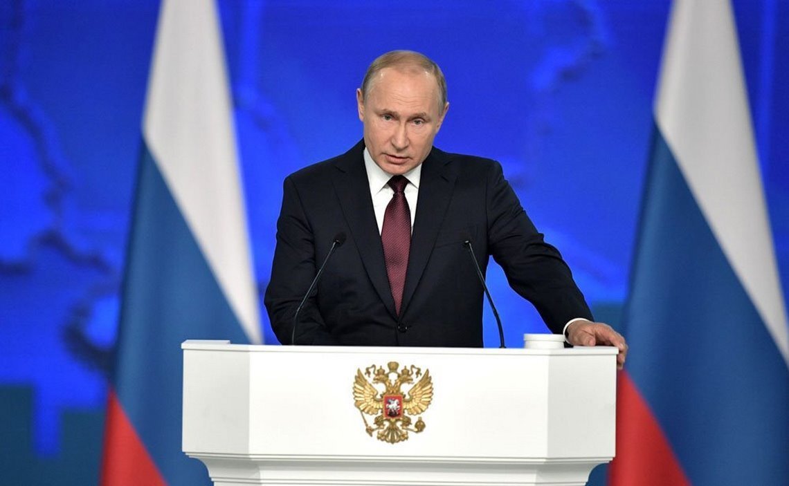 Фото Владимир Путин на пленарном заседании Госдумы