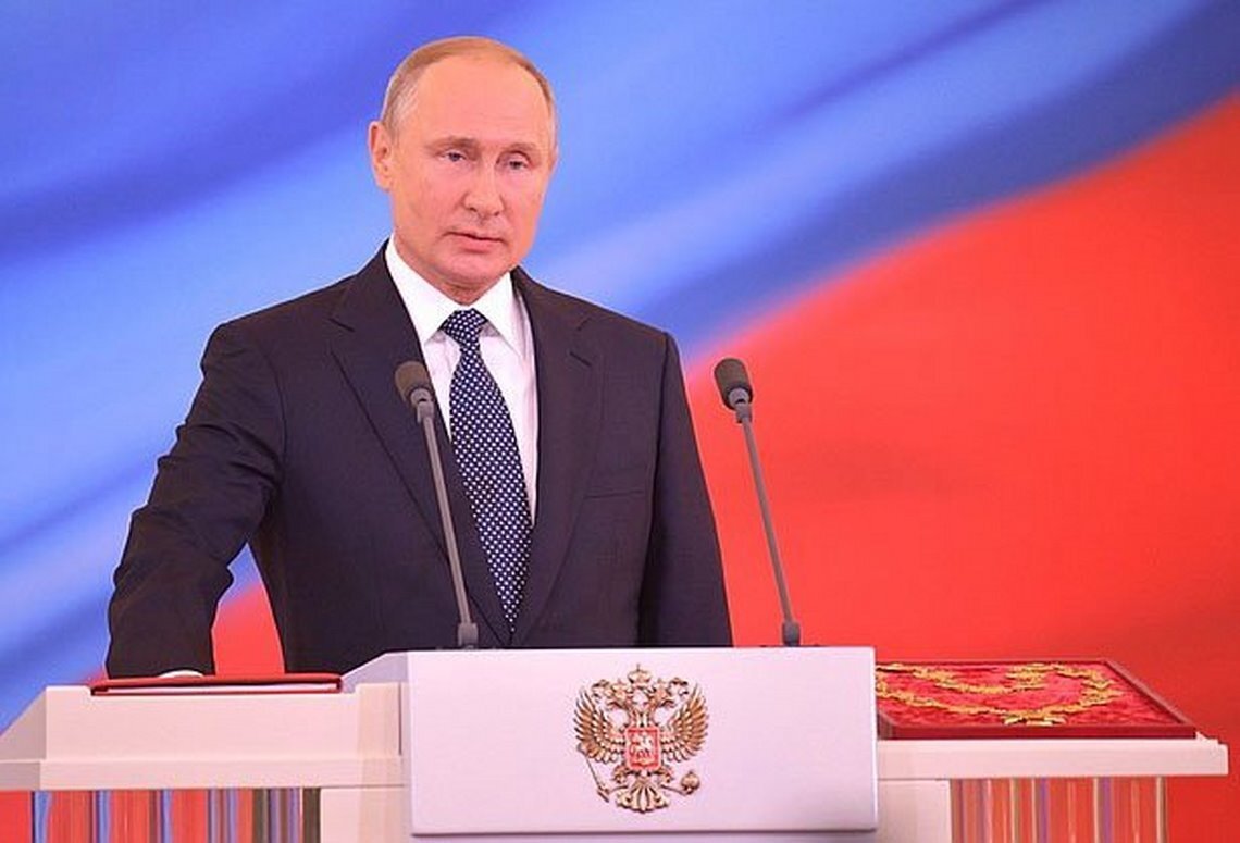 Фото Владимир Путин на пленарном заседании в Государственной Думе