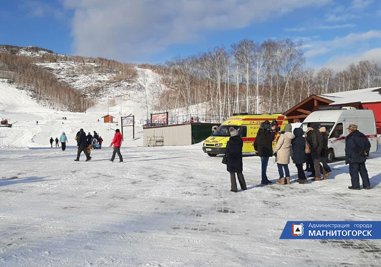 Полная готовность. Три бригады спасателей готовятся дежурить на Кубке мира по сноуборду