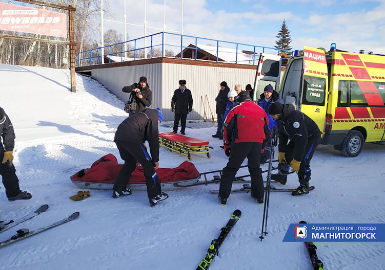 Полная готовность. Три бригады спасателей готовятся дежурить на Кубке мира по сноуборду