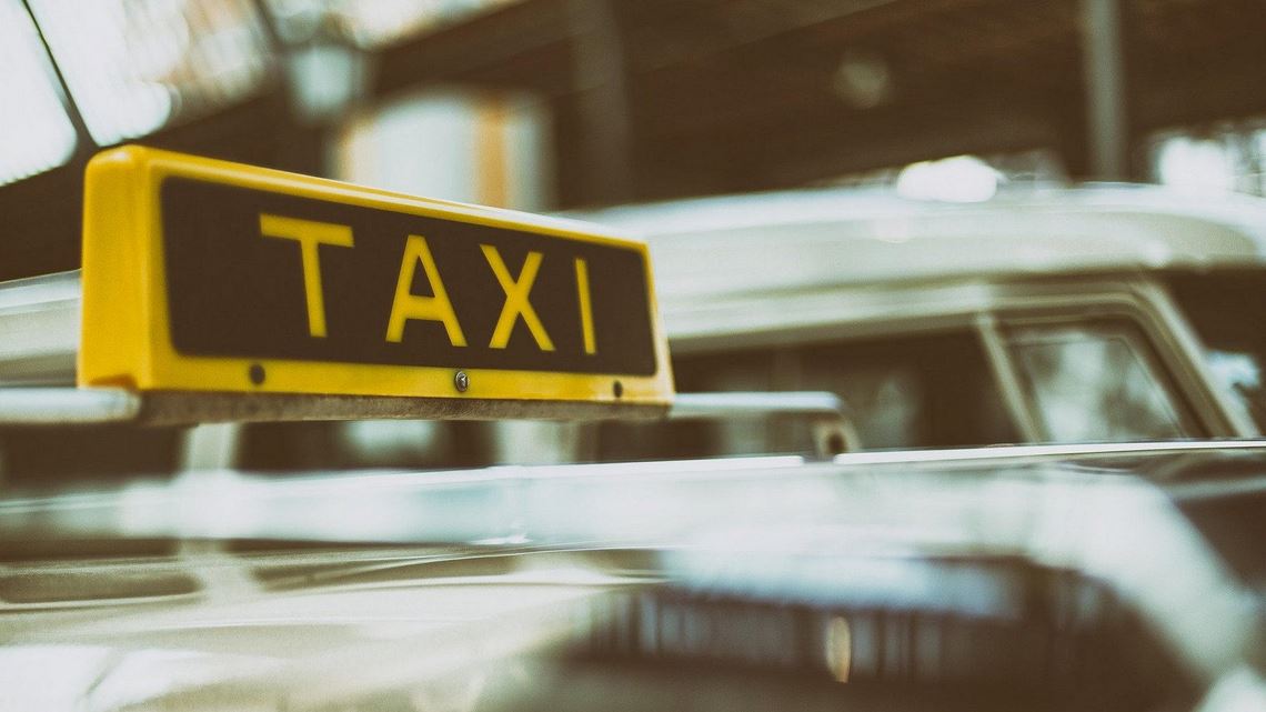 Таксист с поддельными правами возил пассажиров в Магнитогорске