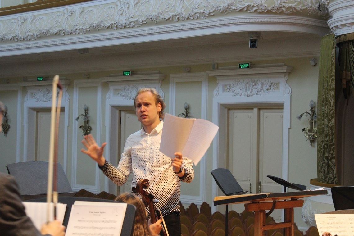 Оперно-симфонические перспективы. Выпускник московской консерватории покоряет магнитогорского зрителя