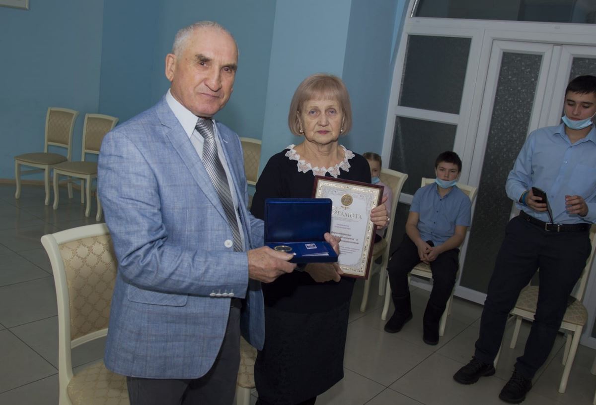За любовь и верность. Супруги Барышниковы из Магнитогорска получили медаль за 50 лет совместной жизни