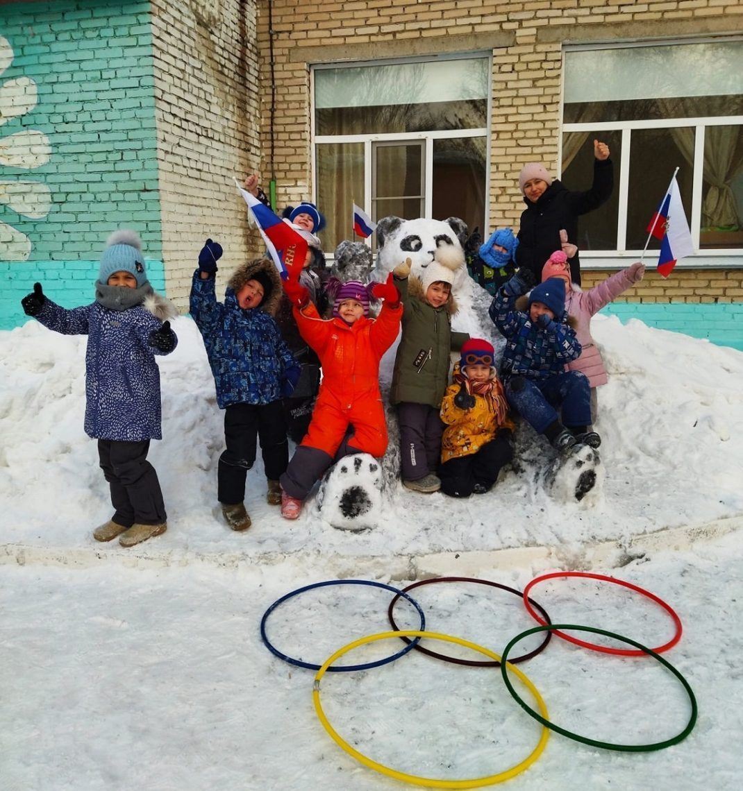 Талисман Олимпиады-2022. Панду из снега создали в Магнитогорске