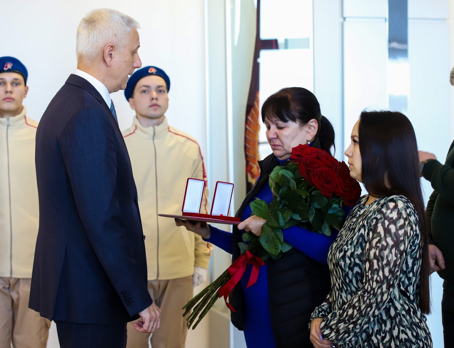 Две медали высокого достоинства вручили семье погибшего молодого бойца из Магнитогорска