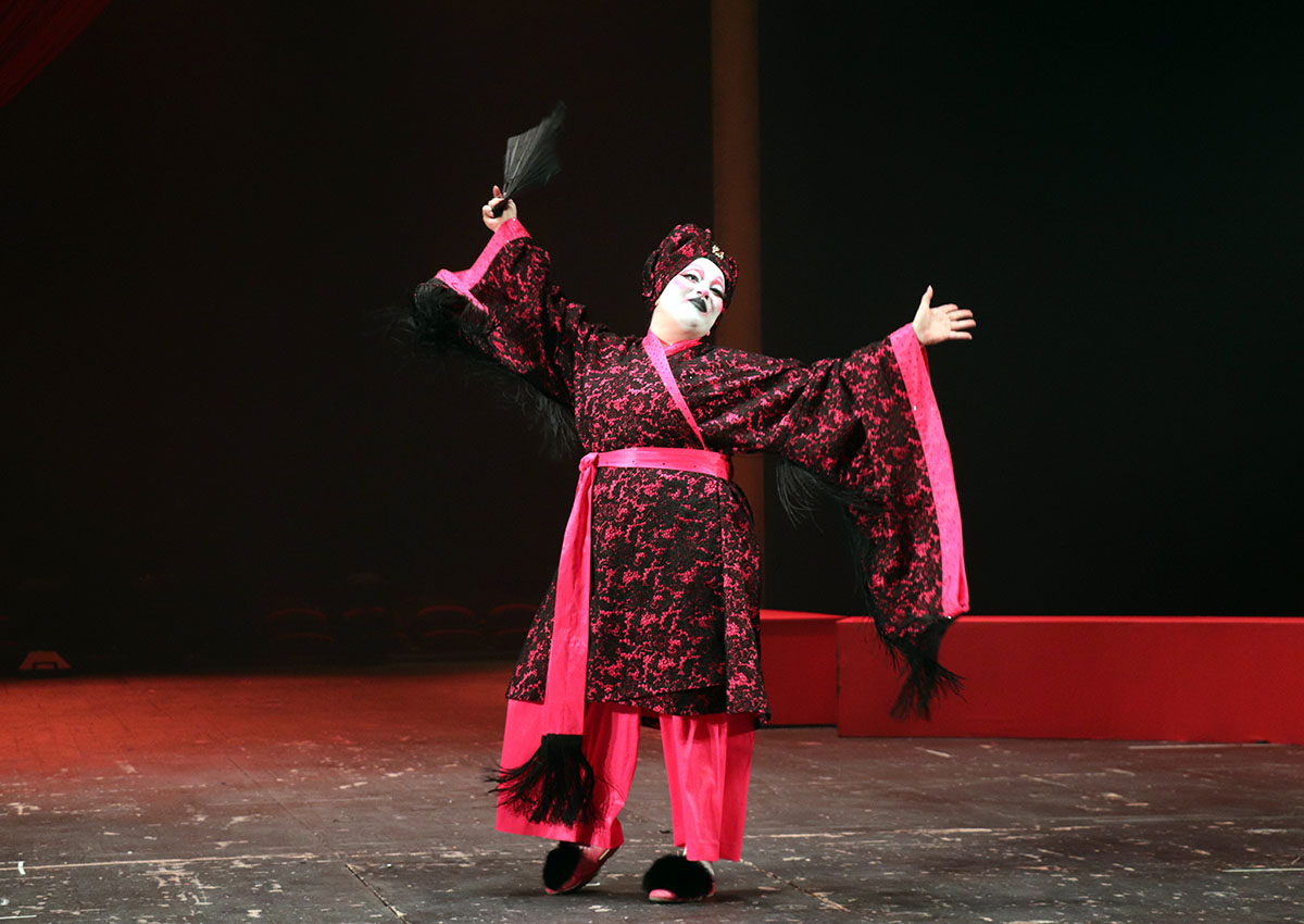 Удивительный спектакль "Каштанка": премьера циркового представления ждет магнитогорцев