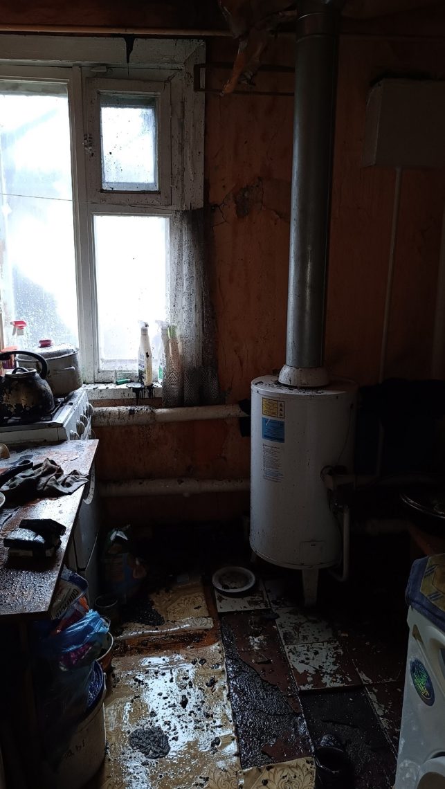 Погорельцам нужна помощь: в Магнитогорске пожар оставил мать-одиночку без крыши над головой