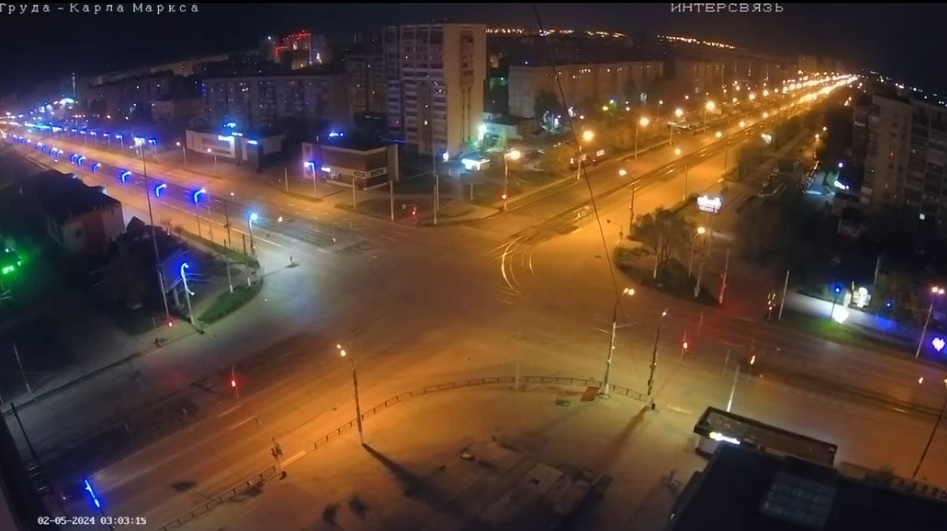 Пьяный неадекват 15 минут кружил мухой на центральном перекрестке  в Магнитогорске