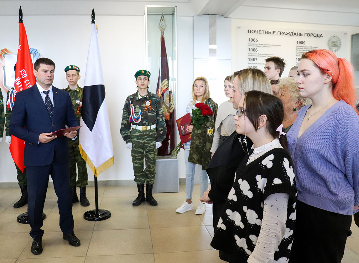 Ордена Мужества вручили в Магнитогорске родным погибших в зоне СВО