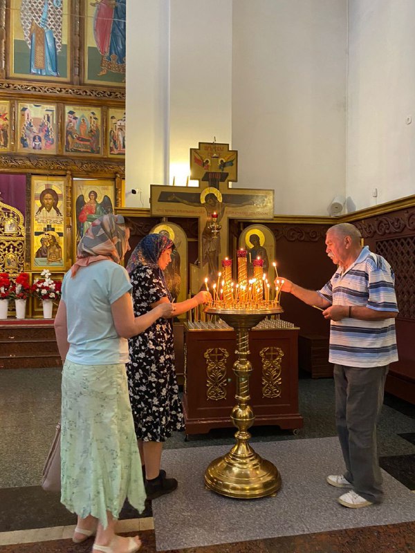 Православные Магнитогорска отметили Троицкую родительскую субботу