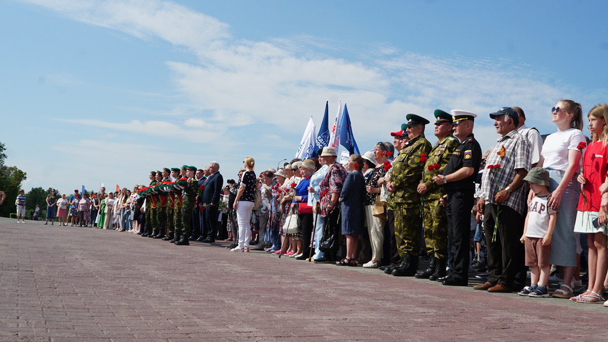День памяти и скорби. В Магнитогорске почтили память погибших в Великой Отечественной войне