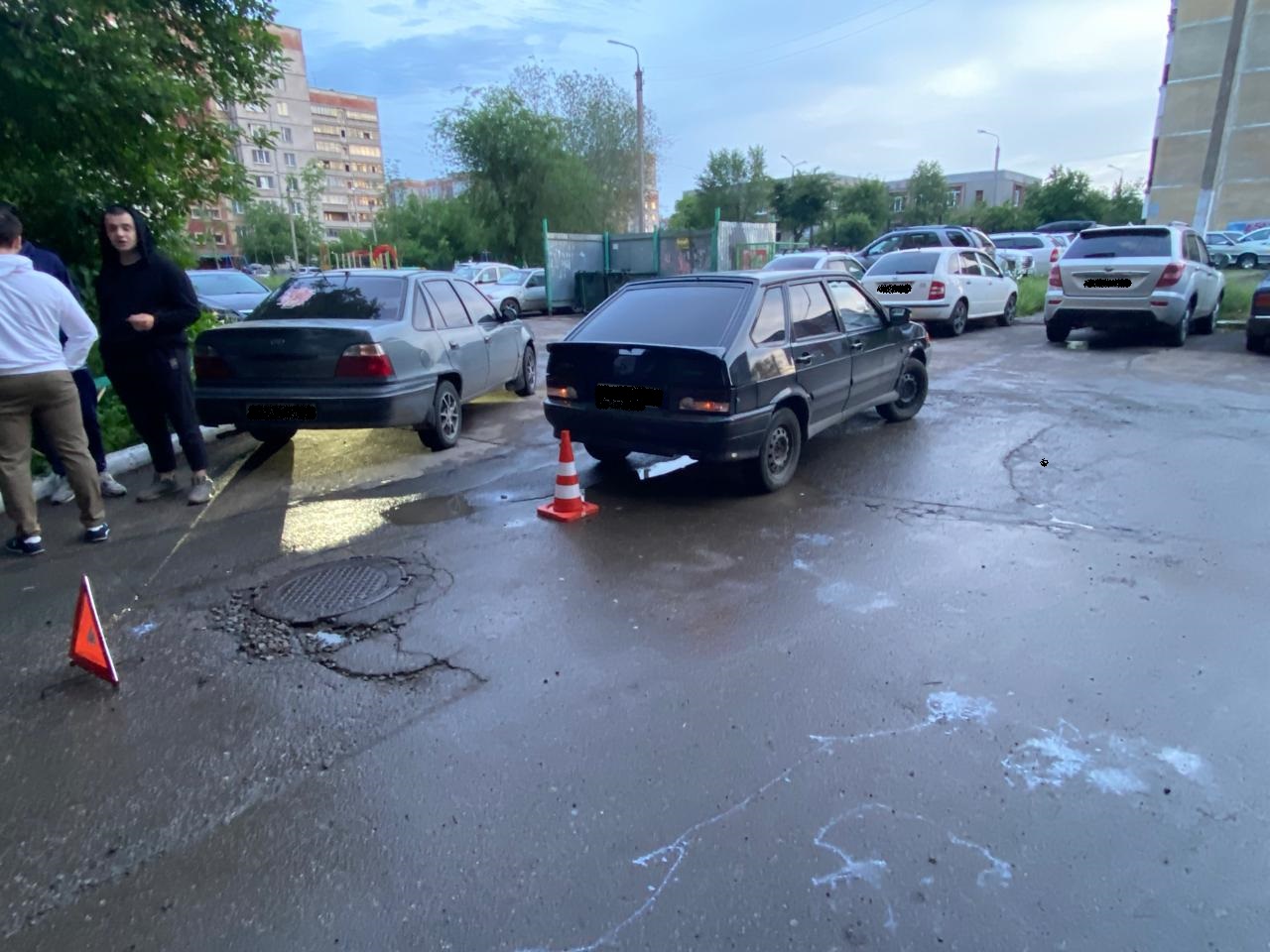 Сдал назад: в Магнитогорске водитель сбил пенсионерку у «Пятерочки»