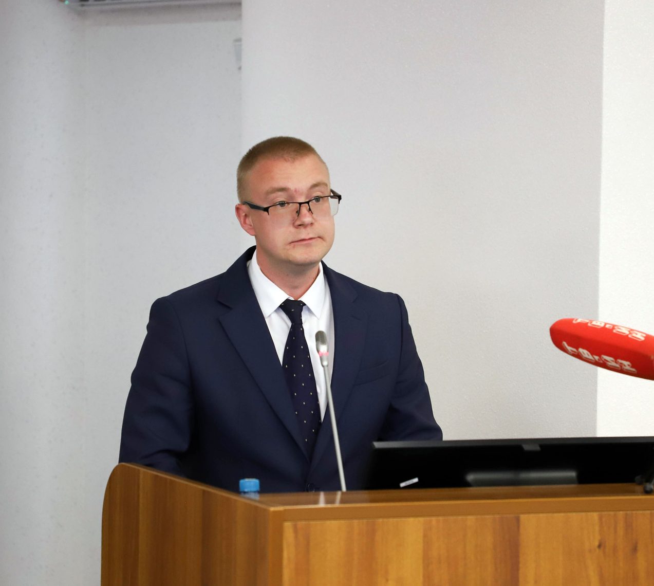 Школе № 42 в Магнитогорске присвоили имя Леонида Радюкевича